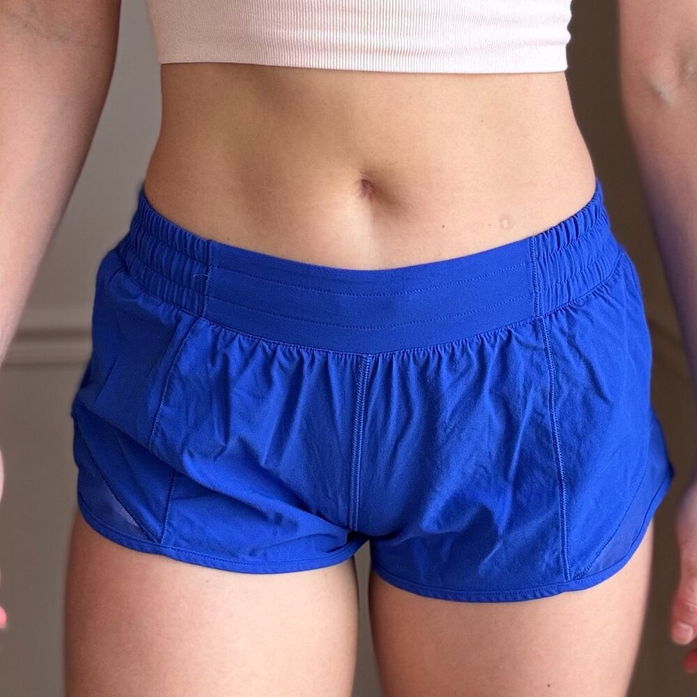 Lululemon Hotty Hot Low-Rise Lined Short 2.5", Size 6, Galactic Cobalt